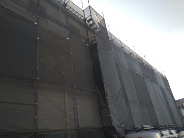 大阪市平野区で某会社倉庫の外壁修繕工事